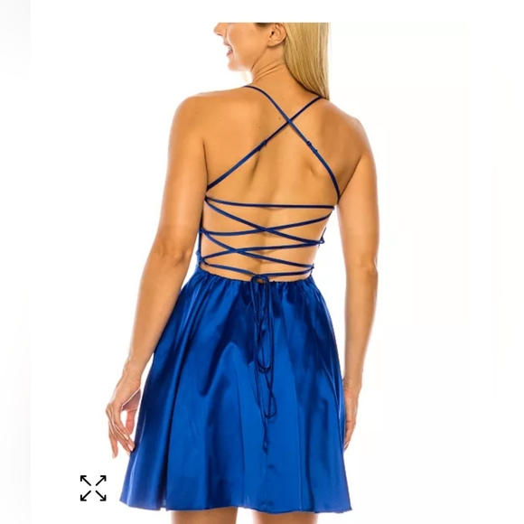 Juniors' Open-Back A-Line Dress - Picture 2 of 4